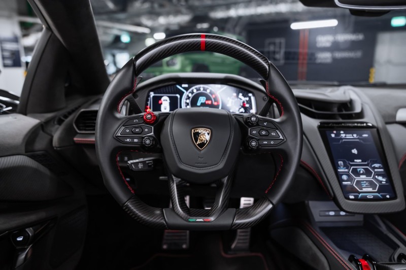 Lamborghini Revuelto I — 2025