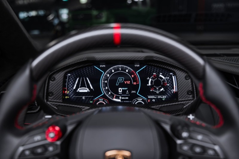 Lamborghini Revuelto I — 2025