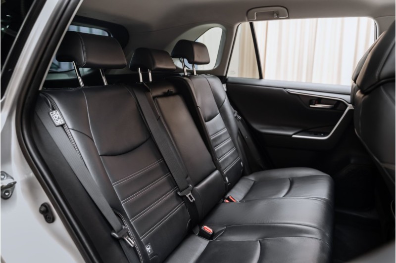 Toyota RAV4 Престиж - 2020