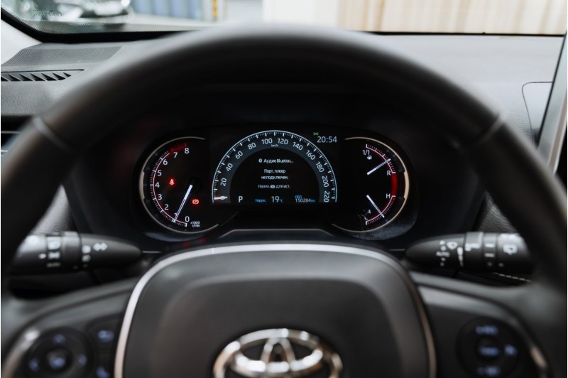 Toyota RAV4 Престиж - 2020