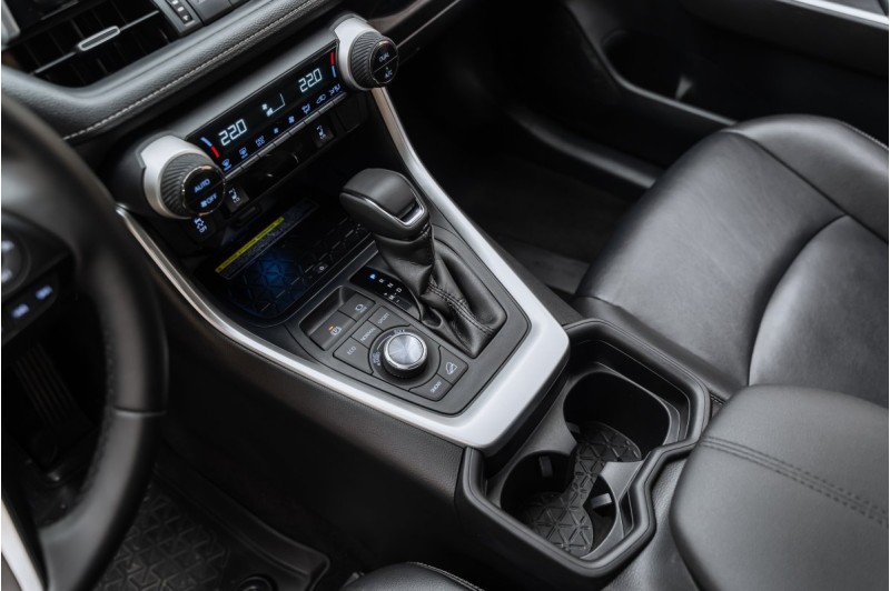 Toyota RAV4 Престиж - 2020