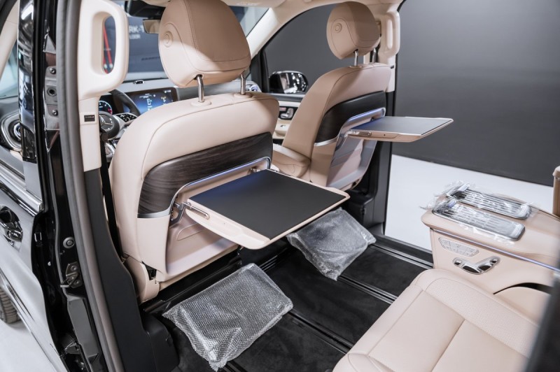 Mercedes-Benz V-класс 300dL - 2026