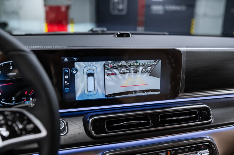 Mercedes-Benz V-класс 300dL - 2026