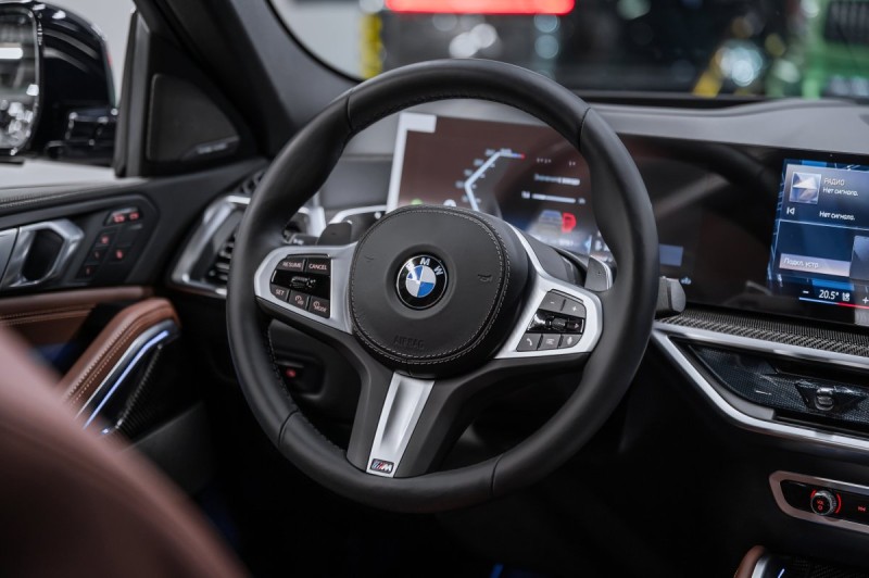 BMW X6 40d - 2025