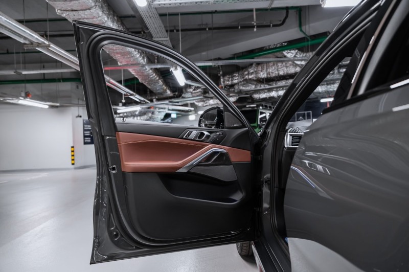 BMW X6 40d - 2025