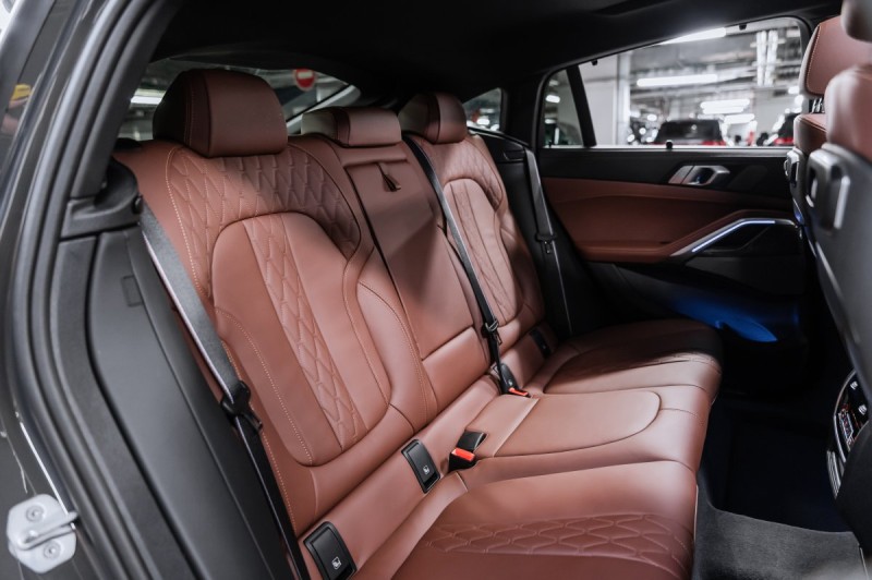 BMW X6 40d - 2025