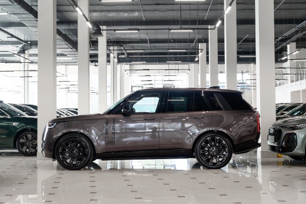 Land Rover Range Rover V (2021—2026) Autobiography - 2026