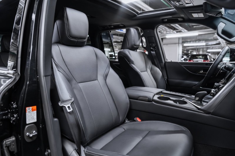 Lexus LX 700h - 2025