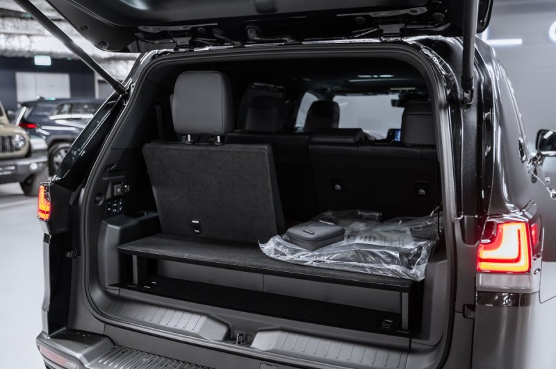 Lexus LX 700h - 2025