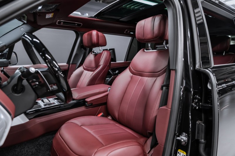 Land Rover Range Rover V — 2026