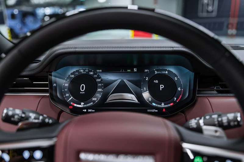 Land Rover Range Rover V — 2026