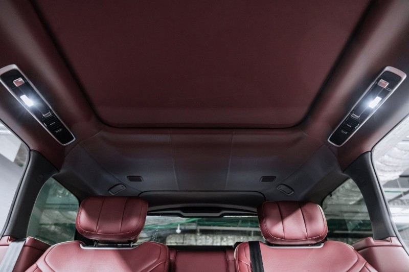 Land Rover Range Rover V — 2026