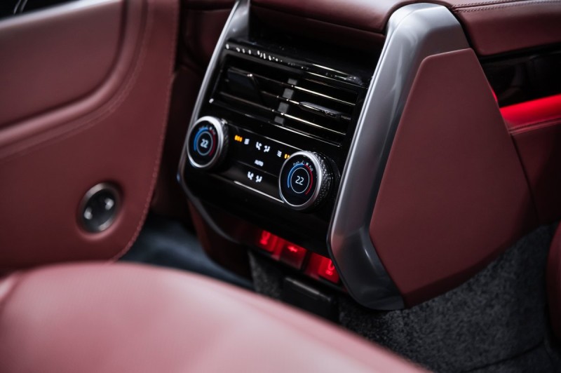 Land Rover Range Rover V — 2026