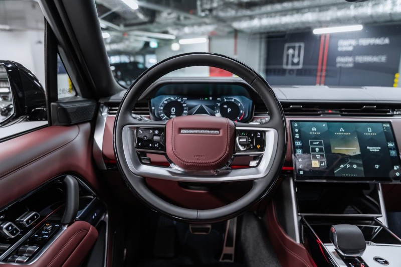 Land Rover Range Rover V — 2026