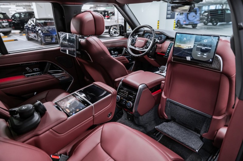 Land Rover Range Rover V — 2026