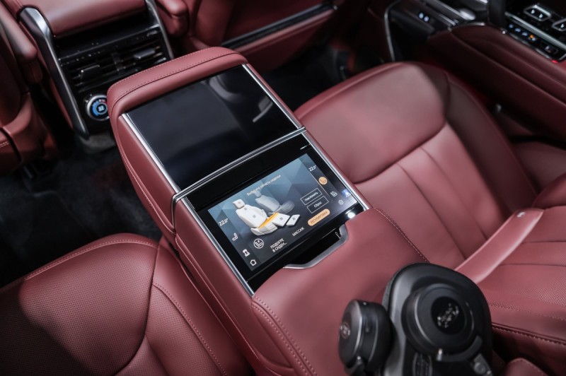 Land Rover Range Rover V — 2026