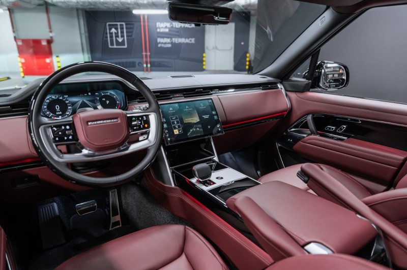 Land Rover Range Rover V — 2026