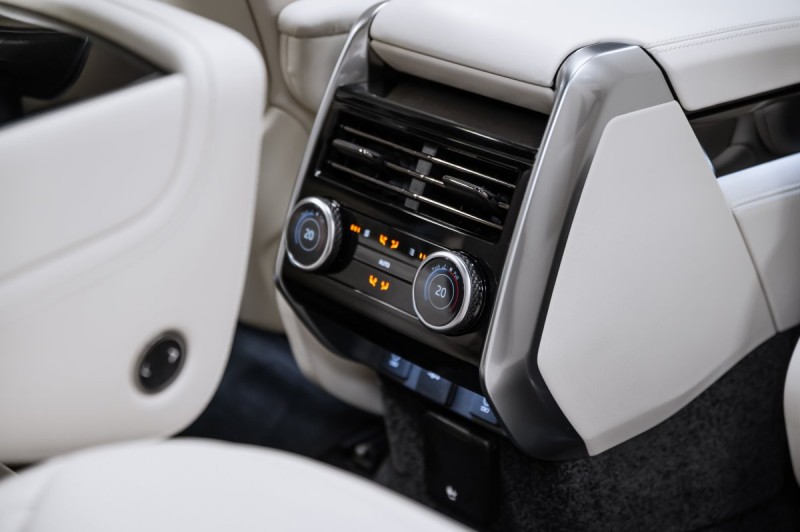 Land Rover Range Rover V — 2026