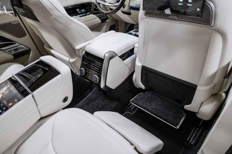 Land Rover Range Rover V — 2026