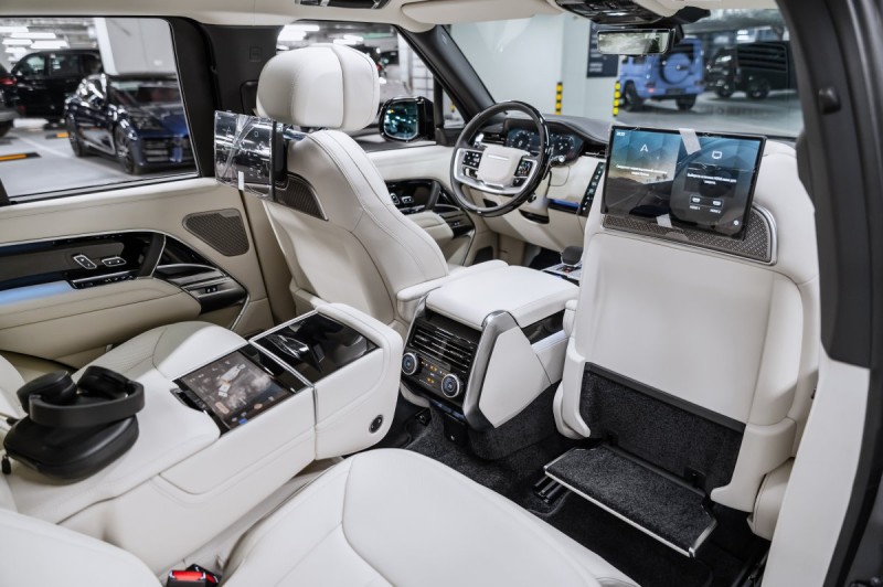 Land Rover Range Rover V — 2026