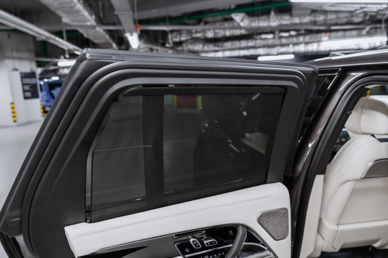 Land Rover Range Rover V — 2026
