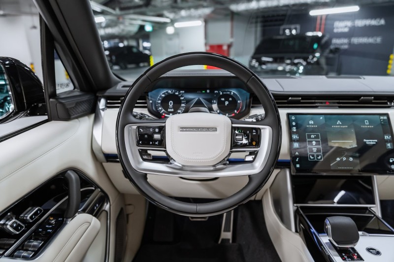 Land Rover Range Rover V — 2026