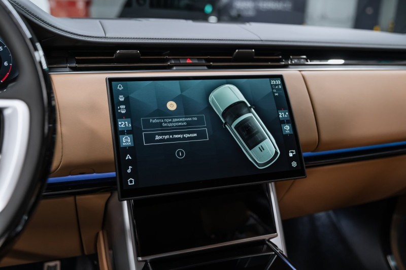 Land Rover Range Rover V — 2026