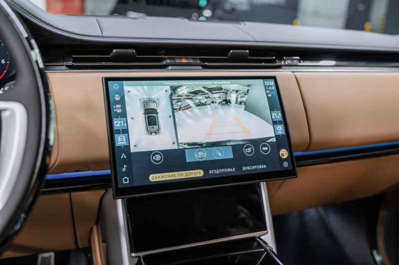 Land Rover Range Rover V — 2026