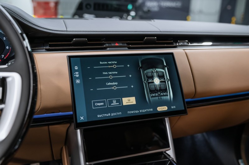 Land Rover Range Rover V — 2026