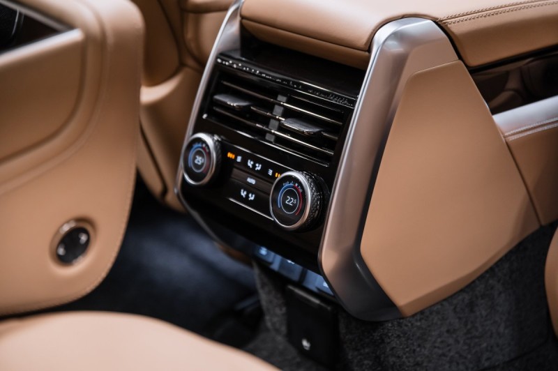 Land Rover Range Rover V — 2026
