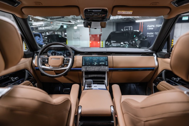 Land Rover Range Rover V — 2026