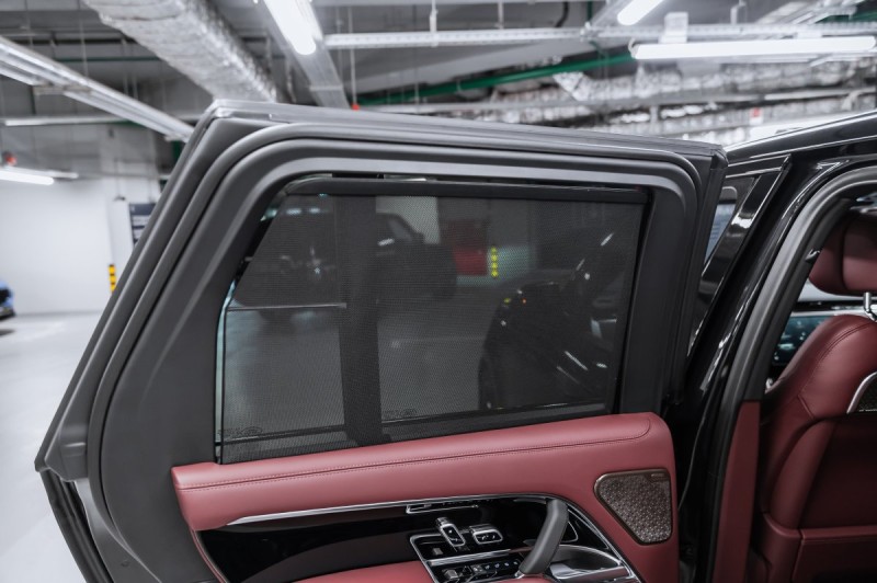 Land Rover Range Rover V — 2026