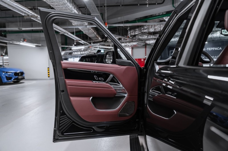 Land Rover Range Rover V — 2026