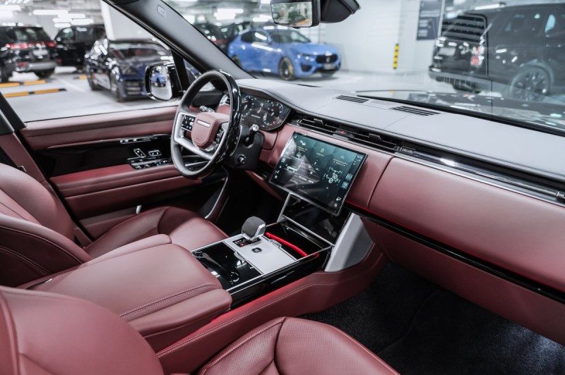 Land Rover Range Rover V — 2026