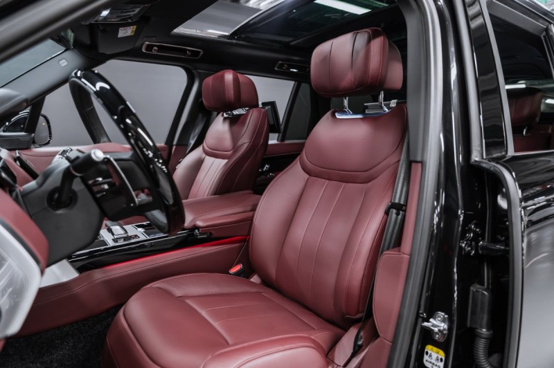 Land Rover Range Rover V — 2026