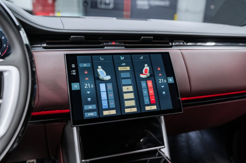 Land Rover Range Rover V — 2026
