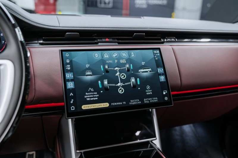 Land Rover Range Rover V — 2026