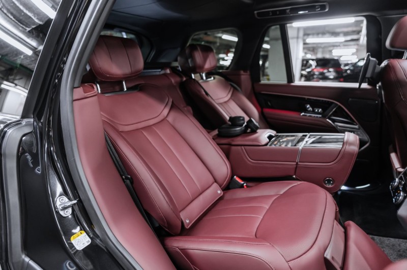 Land Rover Range Rover V — 2026