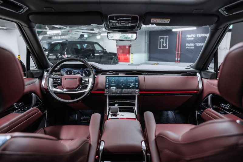 Land Rover Range Rover V — 2026