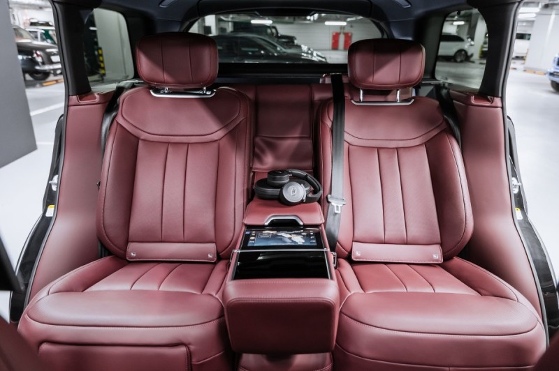 Land Rover Range Rover V — 2026