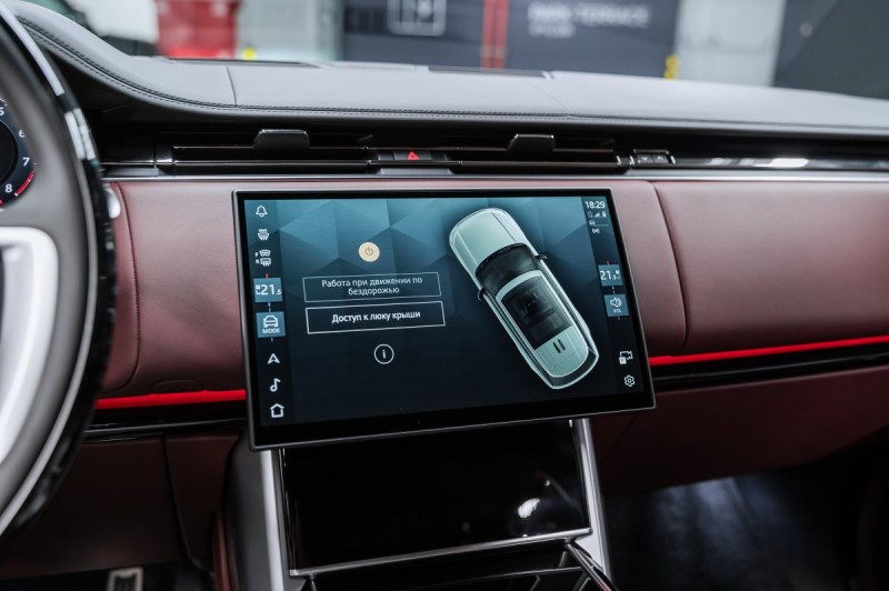 Land Rover Range Rover V — 2026