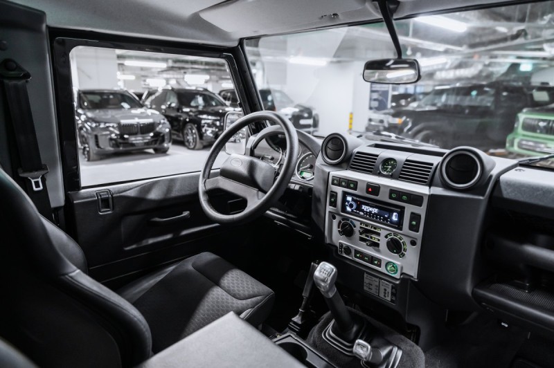 Land Rover Defender - 2008