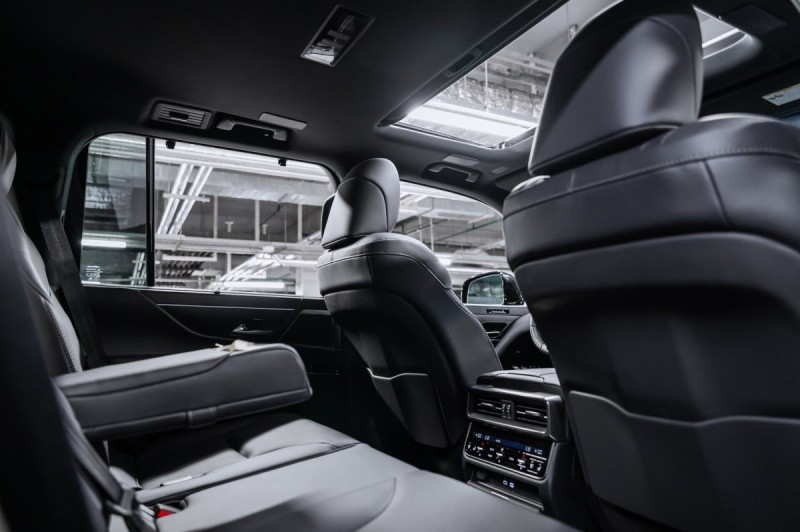 2025 Lexus LX Boundary