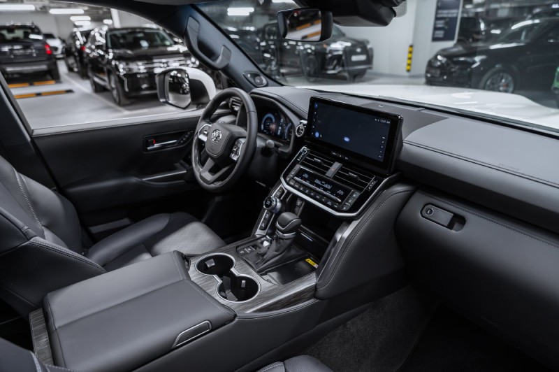 Toyota Land Cruiser Premium - 2026
