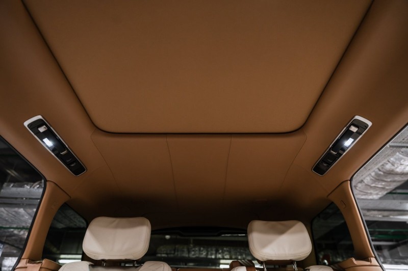 Land Rover Range Rover SV - 2025