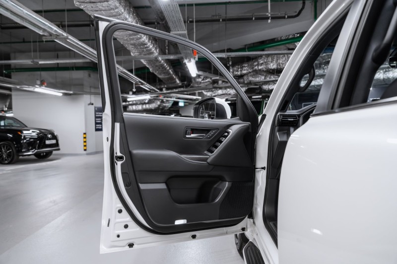 Toyota Land Cruiser Premium - 2026