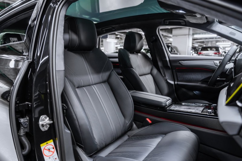Audi A6L C9 — 2026