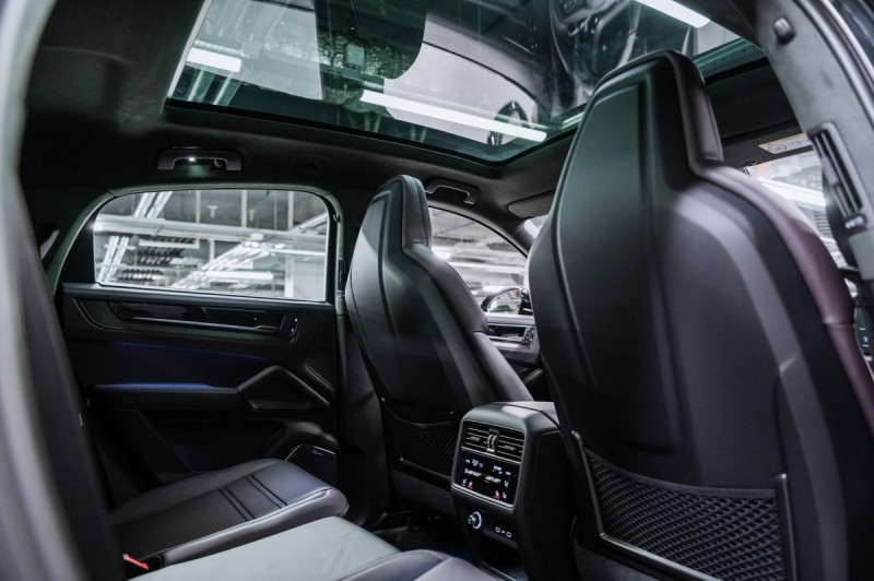 2026 Porsche Cayenne GTS Coupé