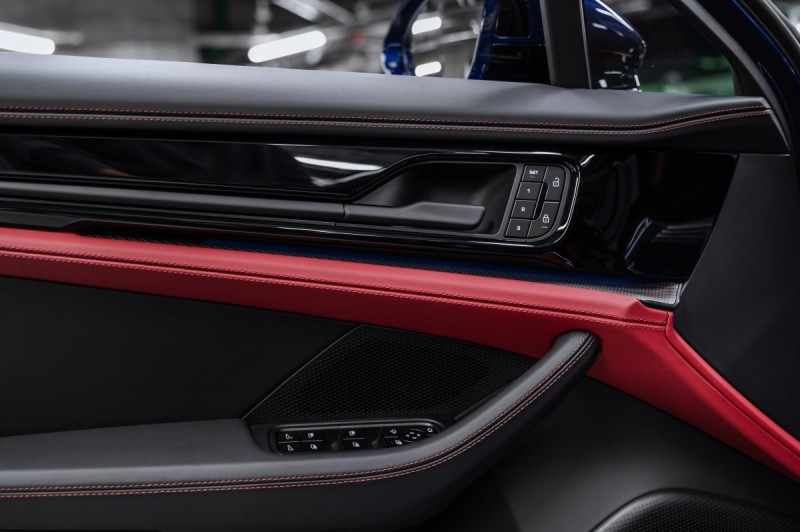 Porsche Panamera GTS - 2025
