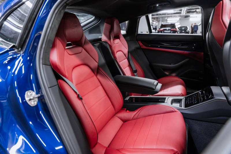 Porsche Panamera GTS - 2025